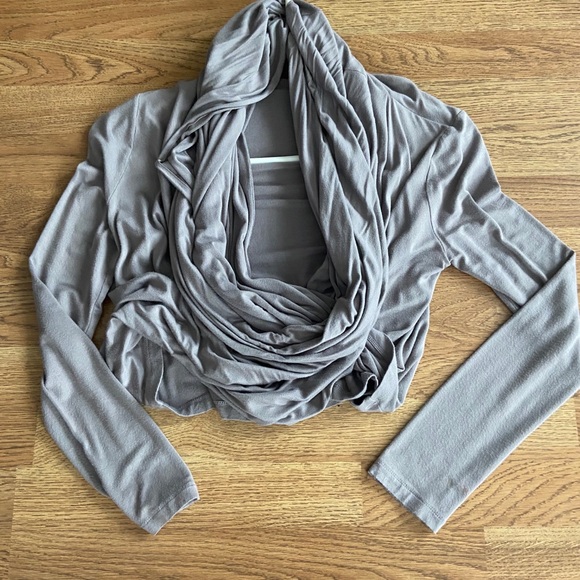 Cardigan - Picture 3 of 7